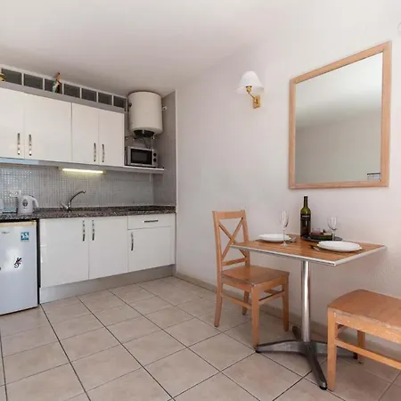 Apartment Azahara Playa 14 - One Bed Arona (Tenerife)